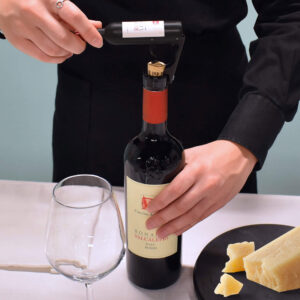 tire bouchon décapsuleur en forme de bouteille de vin legami (1) (1)