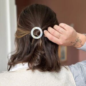 barrette à cheveux ronde nacrée blanc bachca (1) (1)