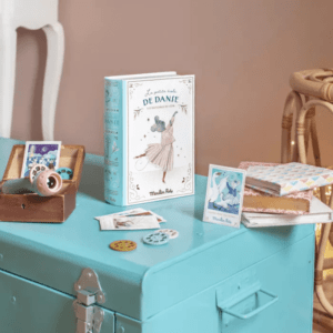 667361 livre lampe à histoires la petite école de danse moulin roty (2)